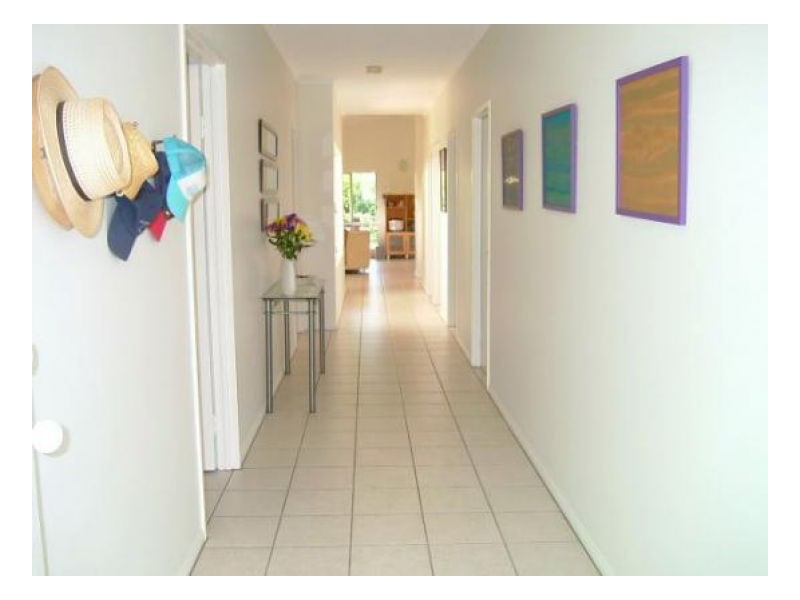 5 Plaintain St, Kewarra Beach QLD 4879