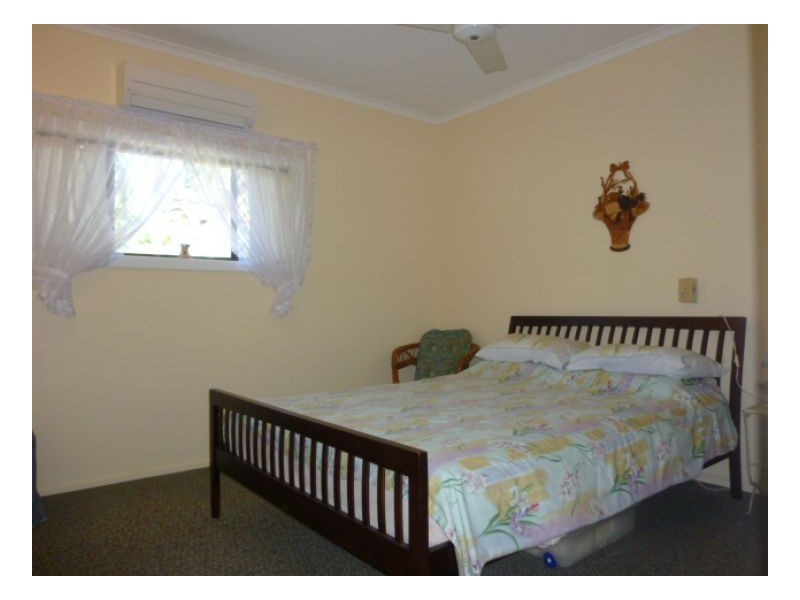 35 Lae Street, Trinity Beach QLD 4879