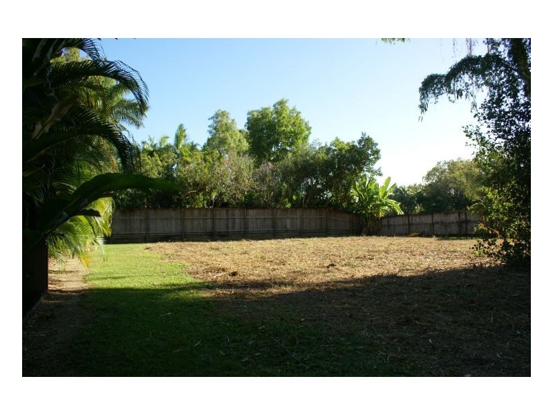 18 Turtle Close, Clifton Beach QLD 4879