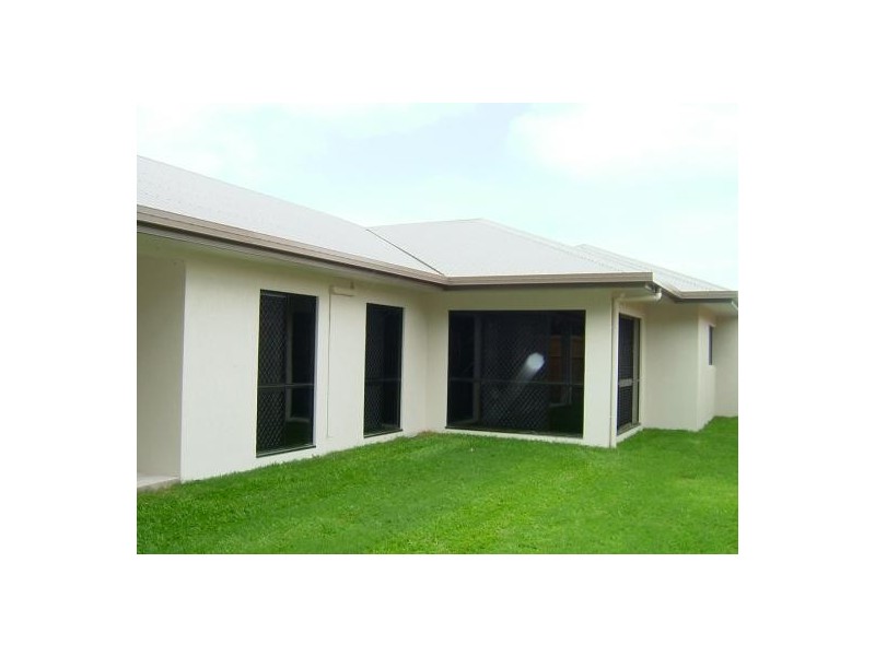 2 Howie Close, Kewarra Beach QLD 4879