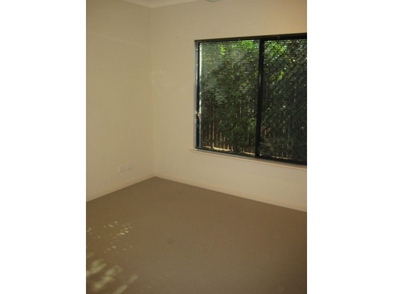 2 Howie Close, Kewarra Beach QLD 4879