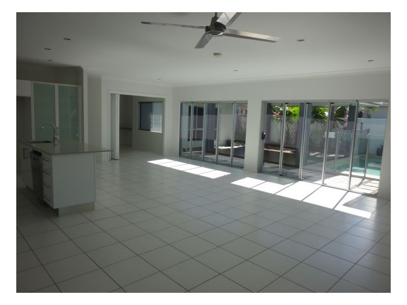 4 Marmion Street, Kewarra Beach QLD 4879