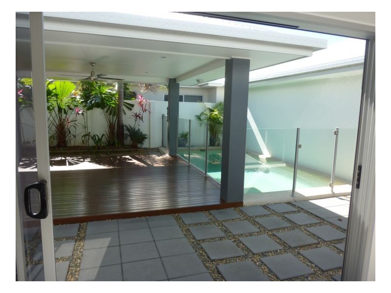 4 Marmion Street, Kewarra Beach QLD 4879