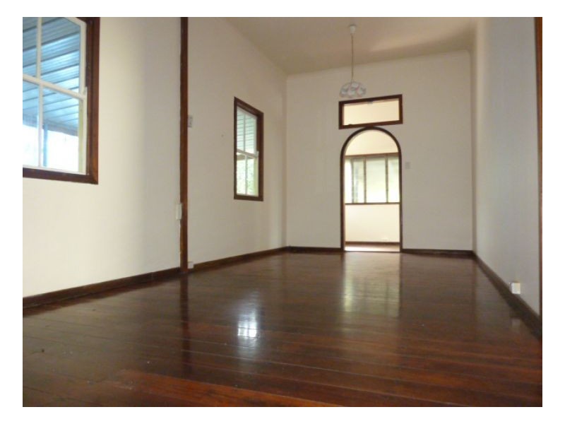 39 Saw Street, Machans Beach QLD 4878