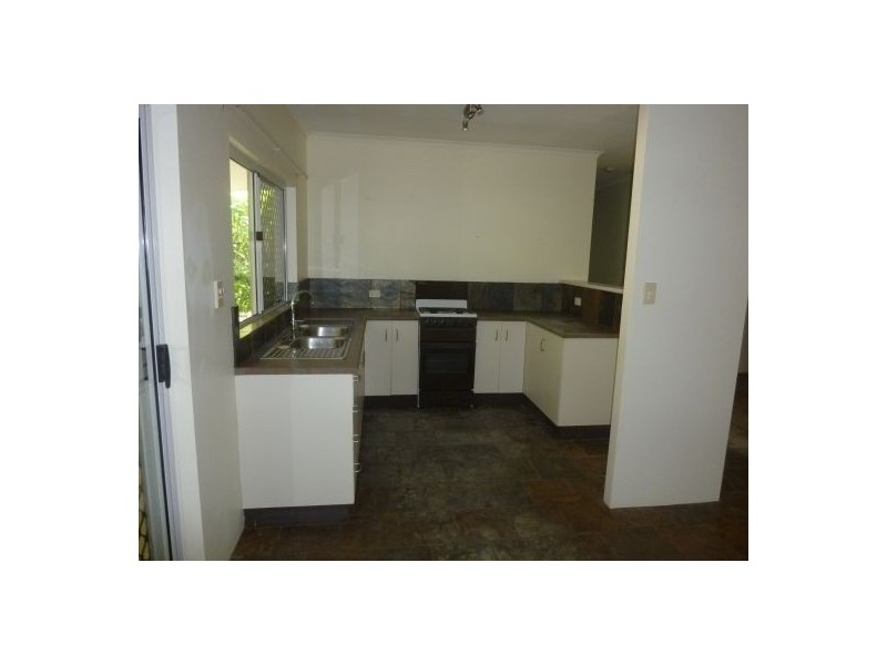 4 Mornington Street, Kewarra Beach QLD 4879