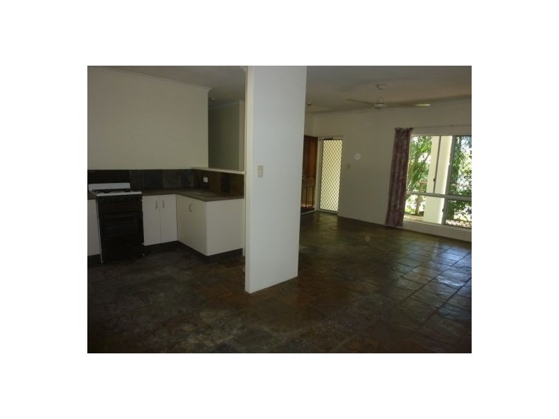 4 Mornington Street, Kewarra Beach QLD 4879