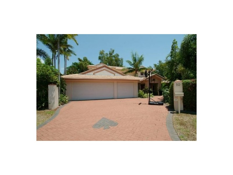 10 WHITEHAVEN COURT, CLIFTON BEACH, Cairns QLD 4870