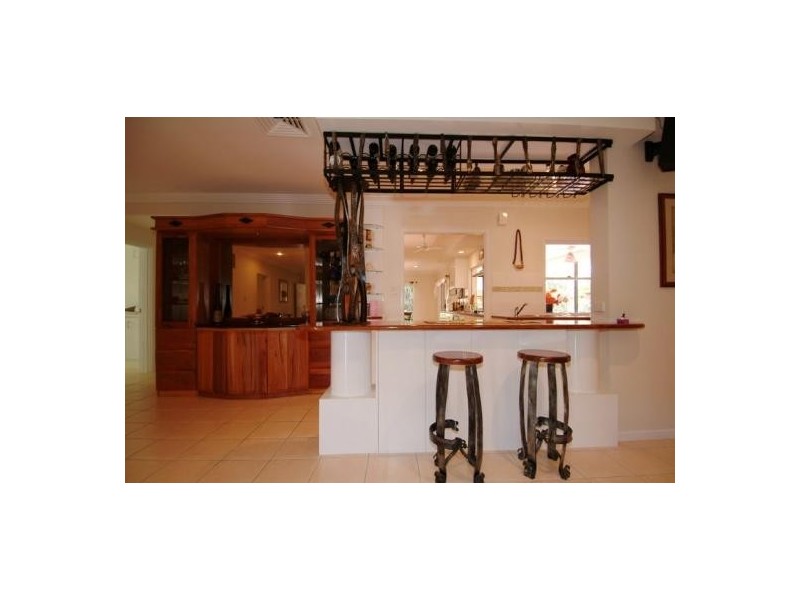 10 WHITEHAVEN COURT, CLIFTON BEACH, Cairns QLD 4870