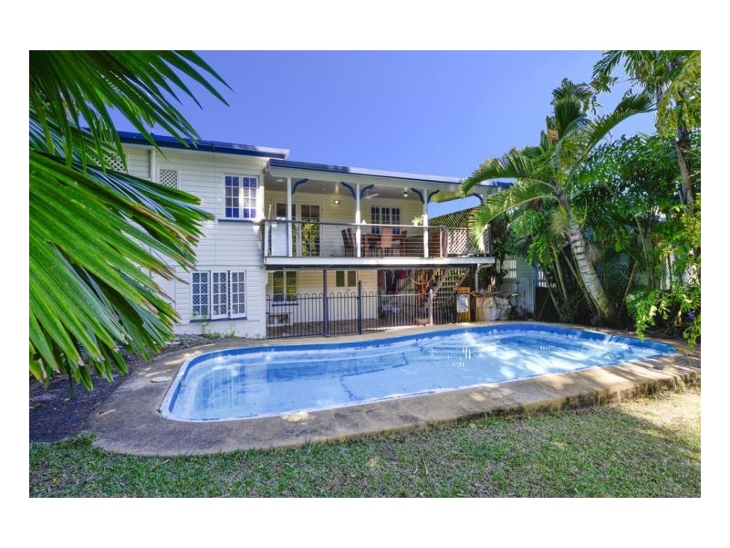 17 Friend St, Edge Hill QLD 4870