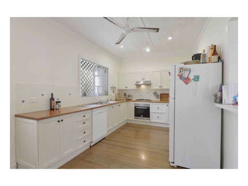 17 Friend St, Edge Hill QLD 4870