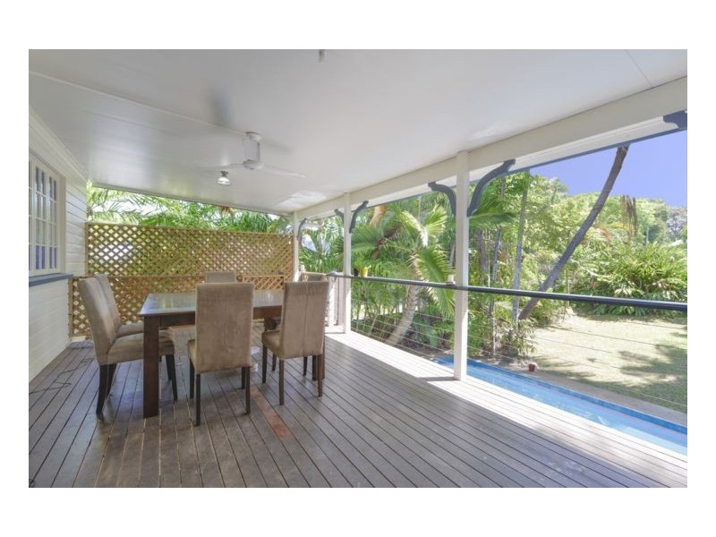 17 Friend St, Edge Hill QLD 4870