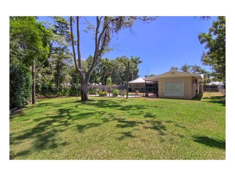 75 Cottesloe Dr, Kewarra Beach QLD 4879