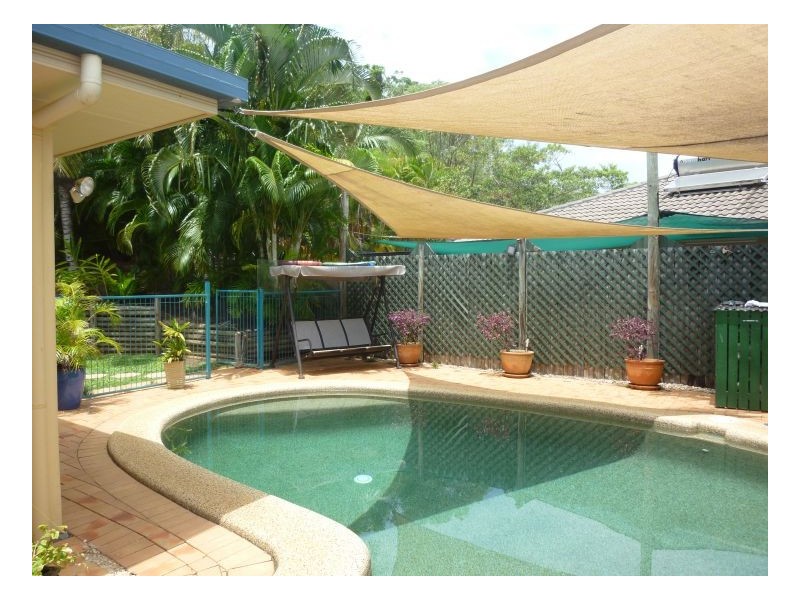 26 Lookout Terrace, Trinity Beach QLD 4879