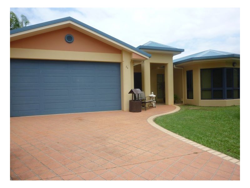 26 Lookout Terrace, Trinity Beach QLD 4879