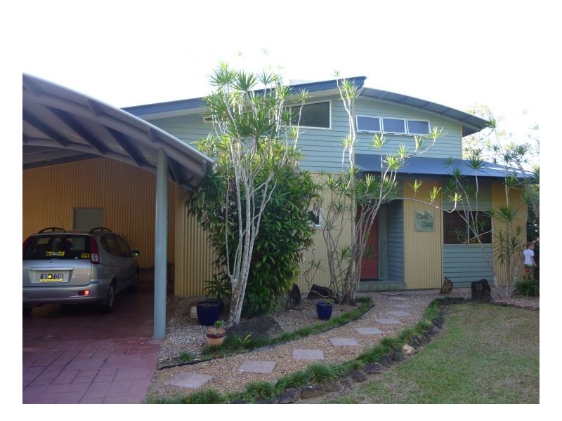 35 Tari Place, Trinity Beach QLD 4879
