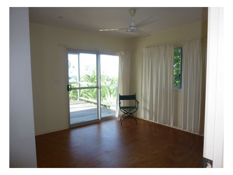 35 Tari Place, Trinity Beach QLD 4879