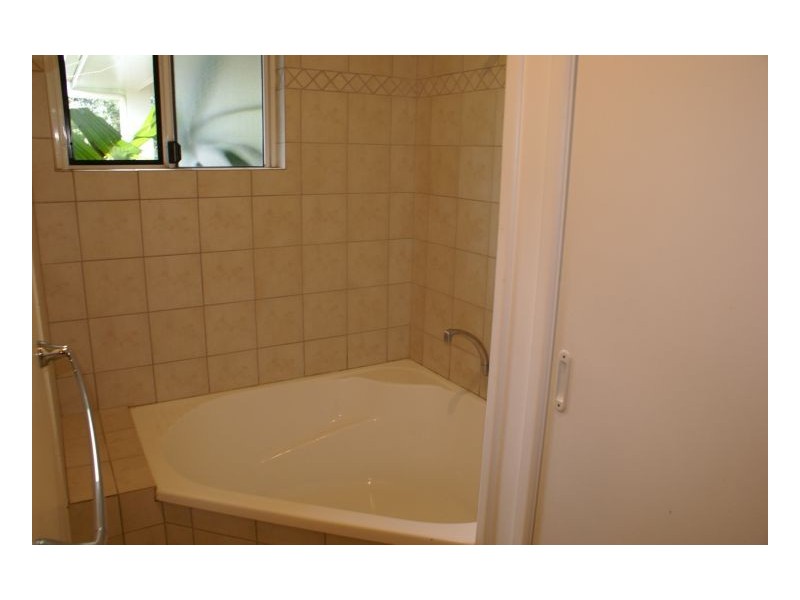 24 Yule Avenue, Clifton Beach QLD 4879