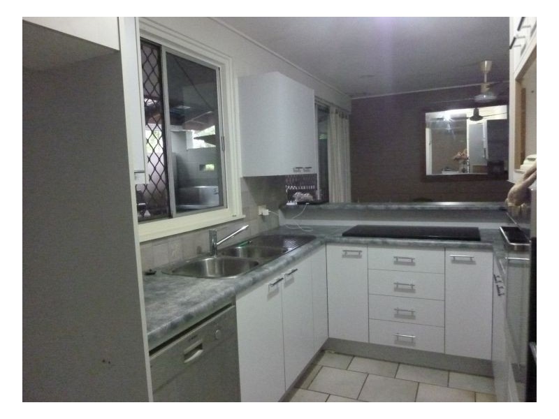 22 Brennan Street, Manunda QLD 4870