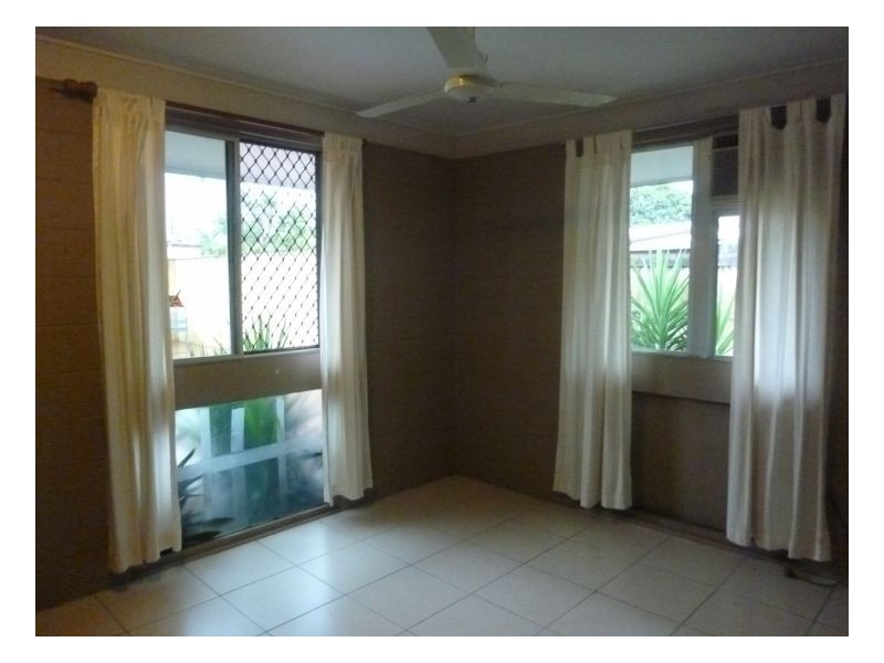 22 Brennan Street, Manunda QLD 4870