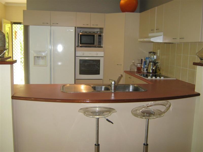 10 SAGO CLOSE, Palm Cove QLD 4879