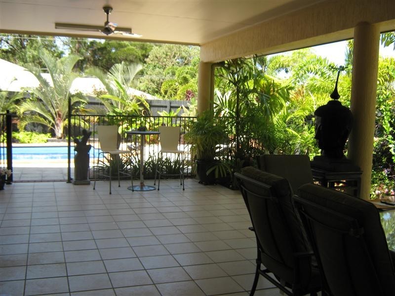 10 SAGO CLOSE, Palm Cove QLD 4879