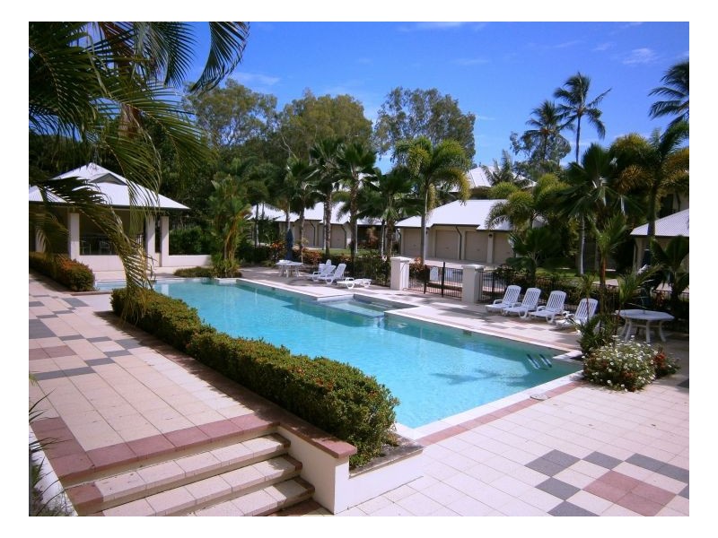 16/5 Arlington Esplanade, Clifton Beach QLD 4879