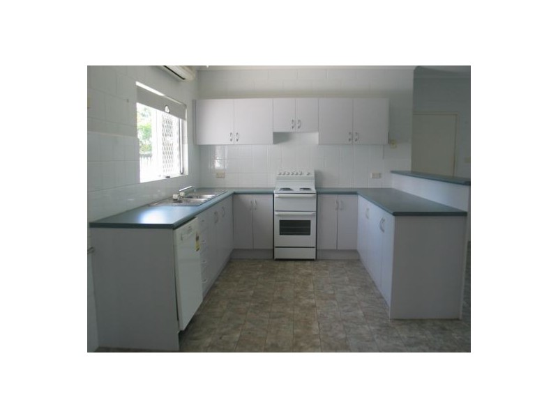 3 NARABEEN ST, Kewarra Beach QLD 4879