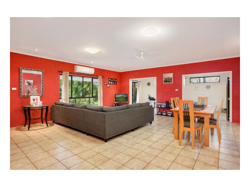 6 Scarborough Close, Kewarra Beach QLD 4879