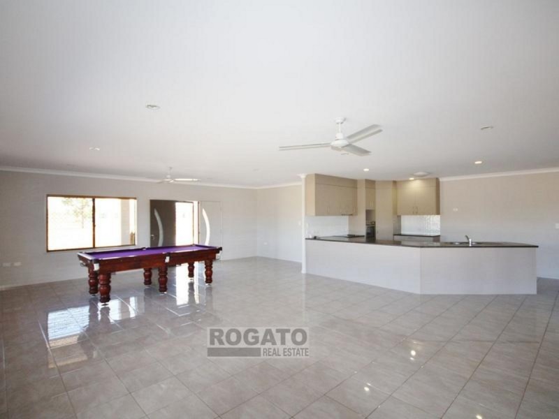 33 Hoolahan Drive, Mareeba QLD 4880