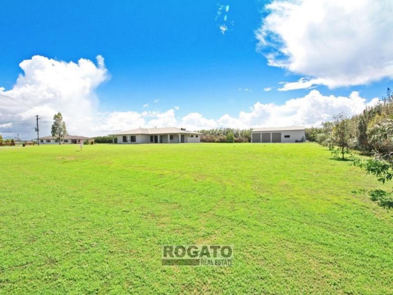 33 Hoolahan Drive, Mareeba QLD 4880