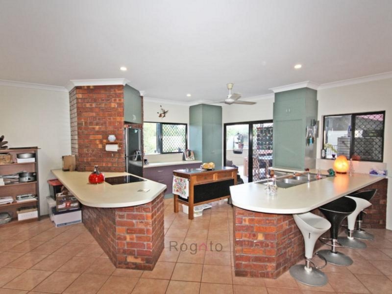 6 Debel Close, Mareeba QLD 4880