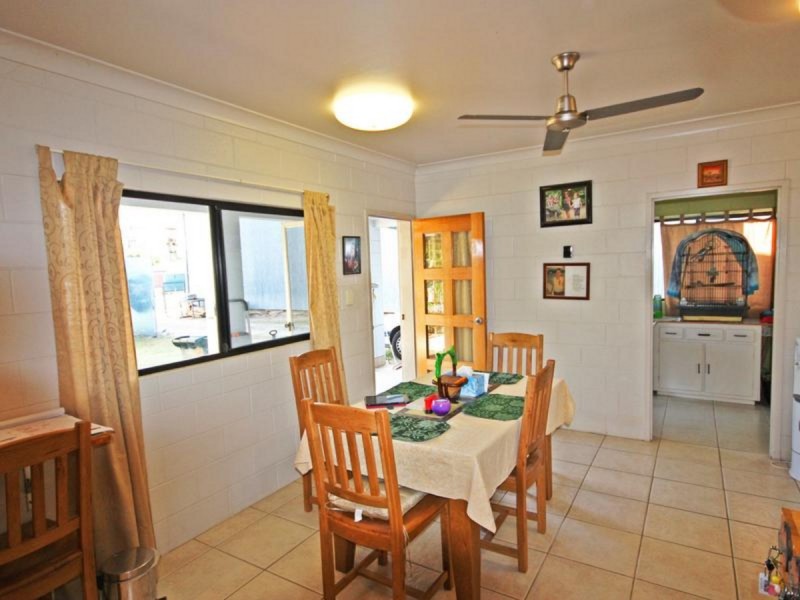 7 Brickley Street, Dimbulah QLD 4872