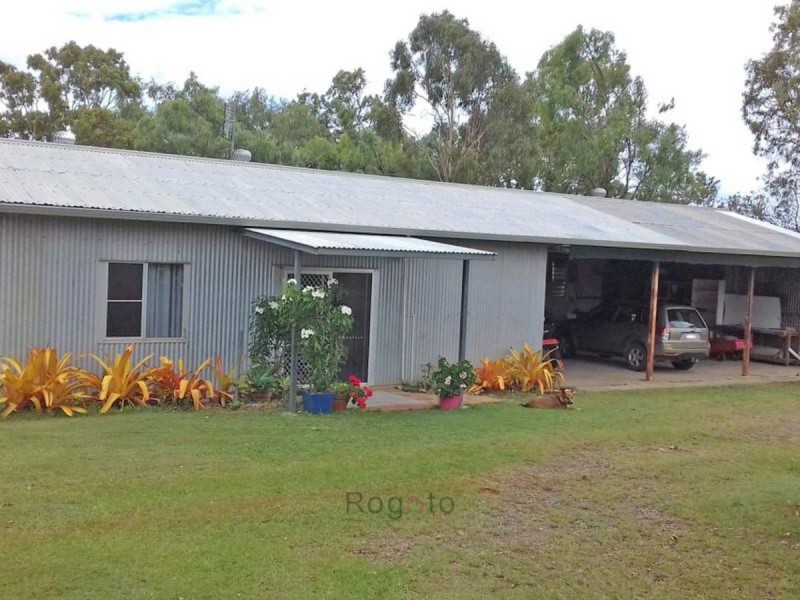23 Wrights Road, Mareeba QLD 4880