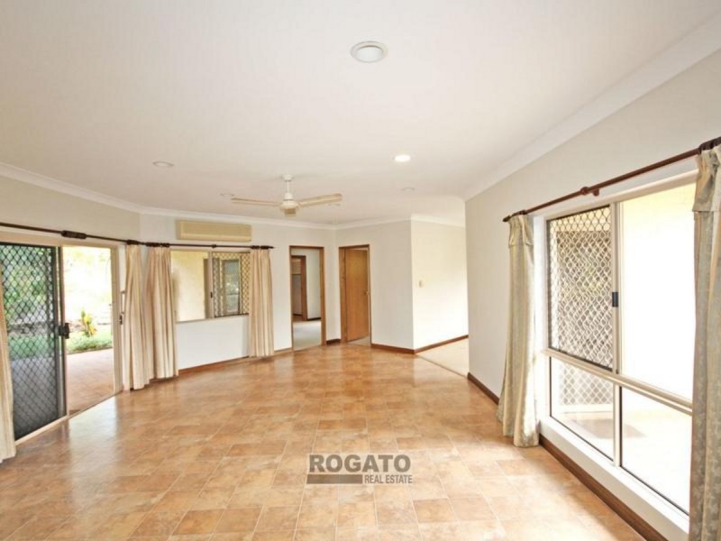 10 Palm Close, Mareeba QLD 4880
