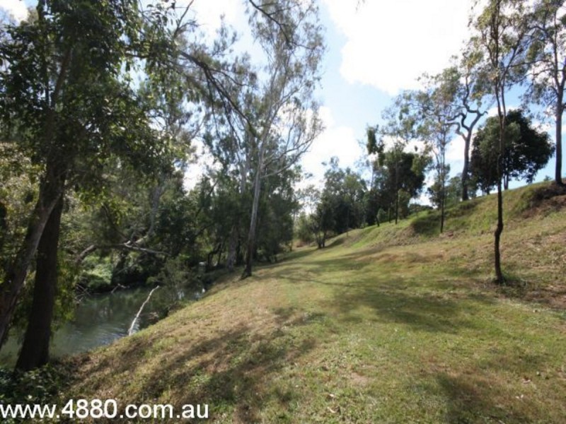 3 Robins Street, Mareeba QLD 4880