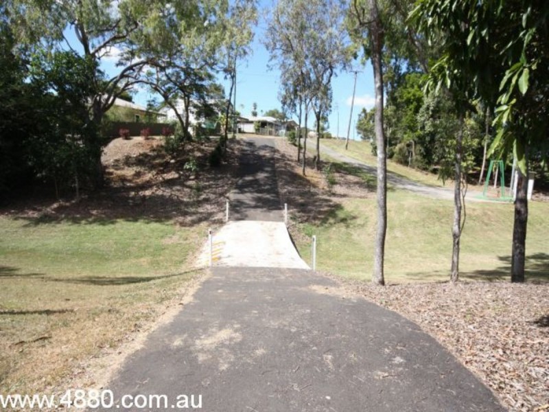 3 Robins Street, Mareeba QLD 4880