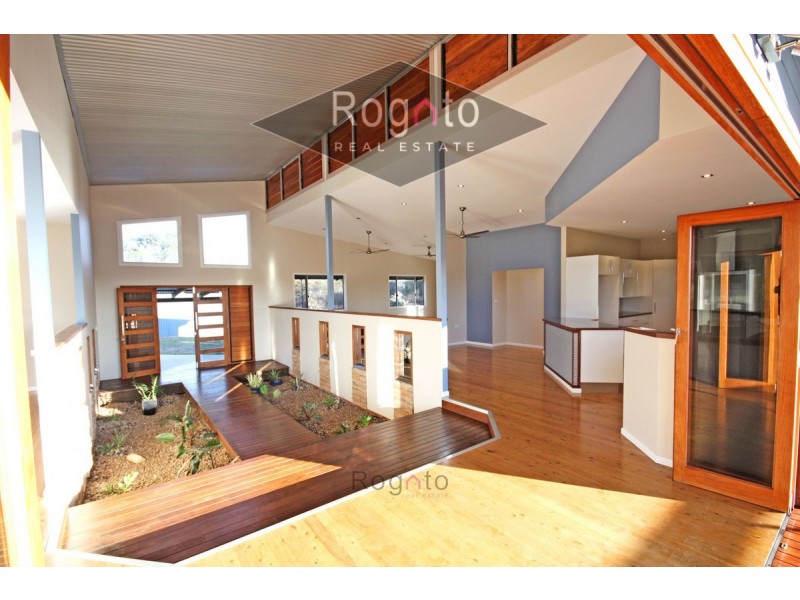 129 Coronet Drive, Mareeba QLD 4880
