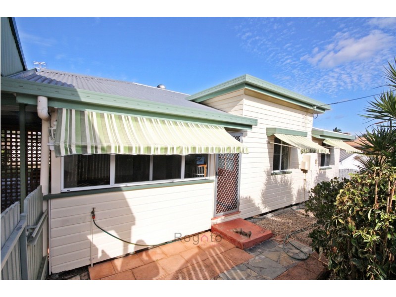 9 Pares Street, Mareeba QLD 4880