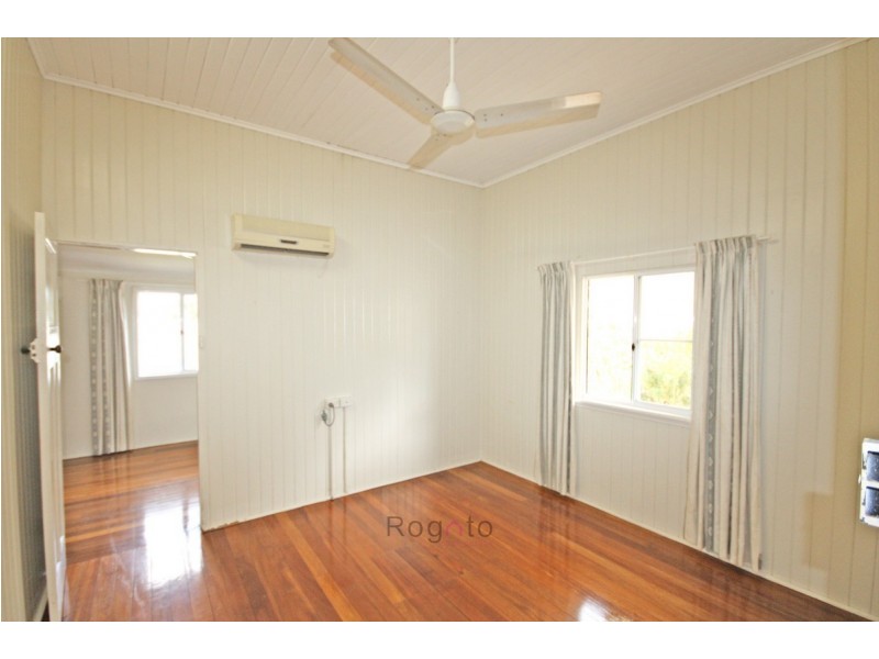 9 Pares Street, Mareeba QLD 4880