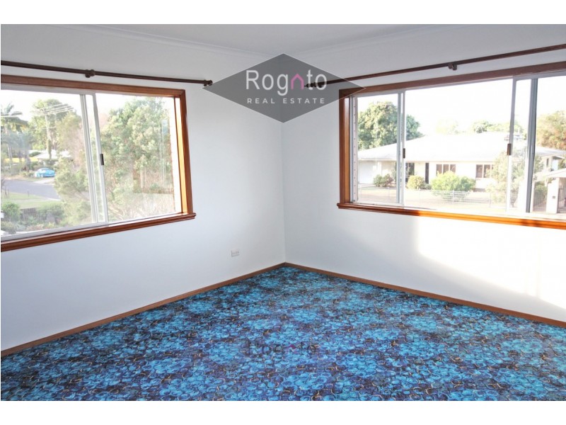 18 Jackson Close, Westcourt QLD 4870