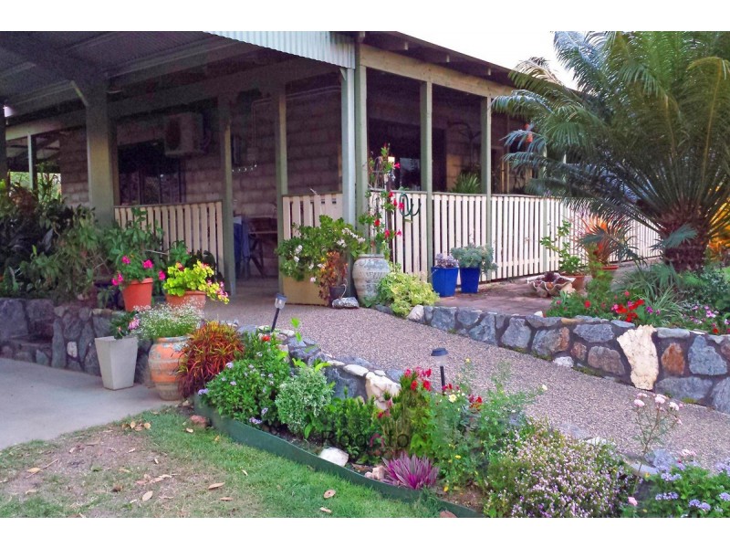 23 Wrights Road, Mareeba QLD 4880