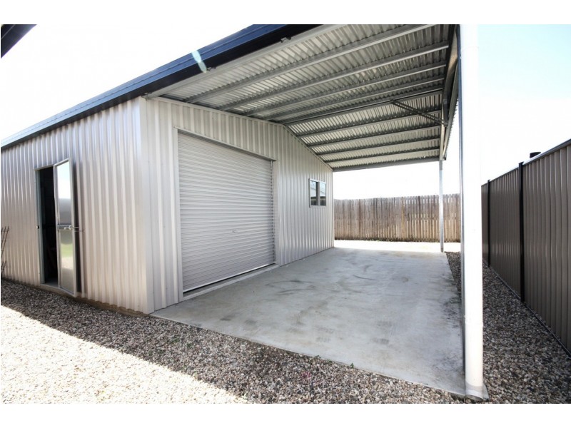 16 Yarrabee Close, Mareeba QLD 4880