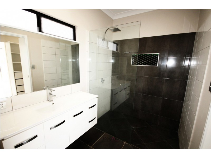 16 Yarrabee Close, Mareeba QLD 4880