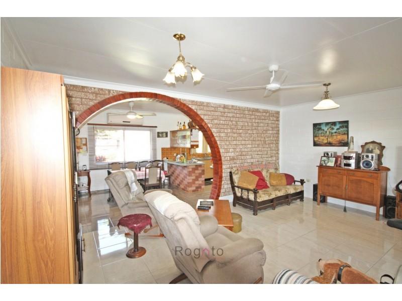 25 Langton Avenue, Mareeba QLD 4880