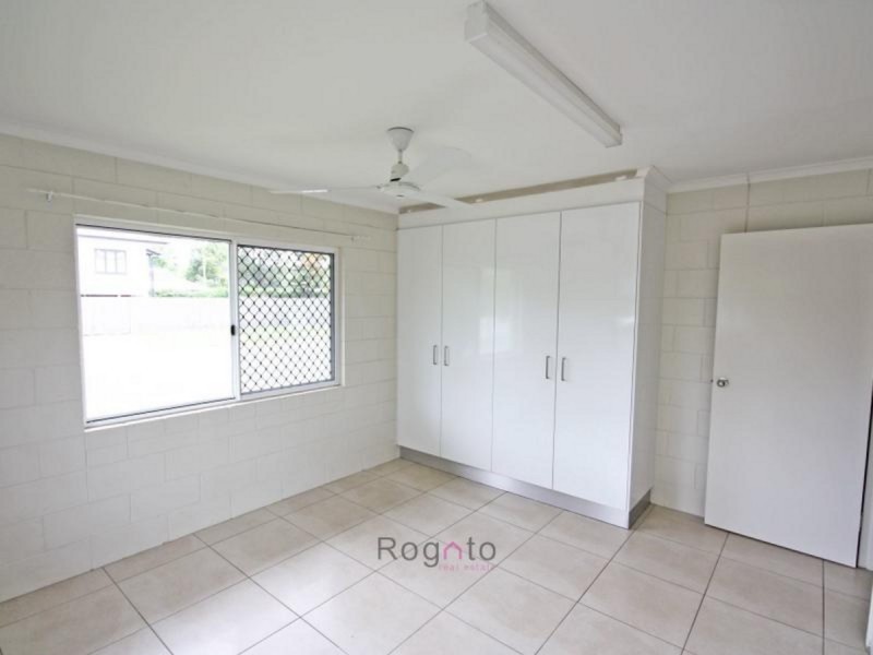 1/439 Varley Street, Yorkeys Knob QLD 4878