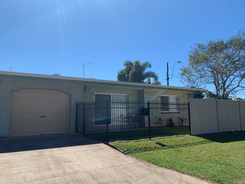 1/439 Varley Street, Yorkeys Knob QLD 4878