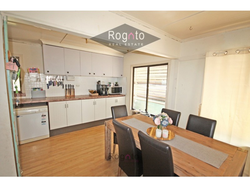 12 Robins Street, Mareeba QLD 4880