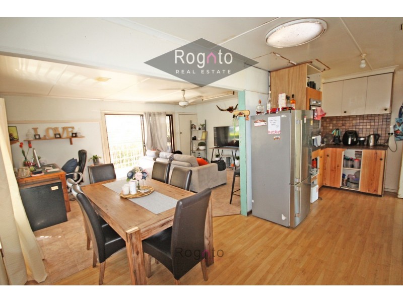 12 Robins Street, Mareeba QLD 4880