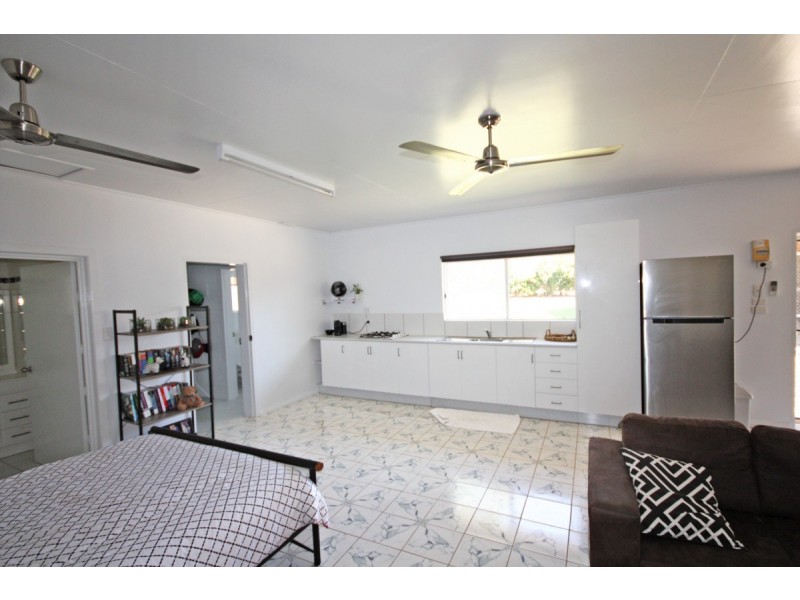 36 Owens Street, Mareeba QLD 4880