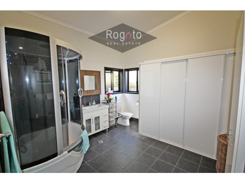 17 Ward Street, Mareeba QLD 4880